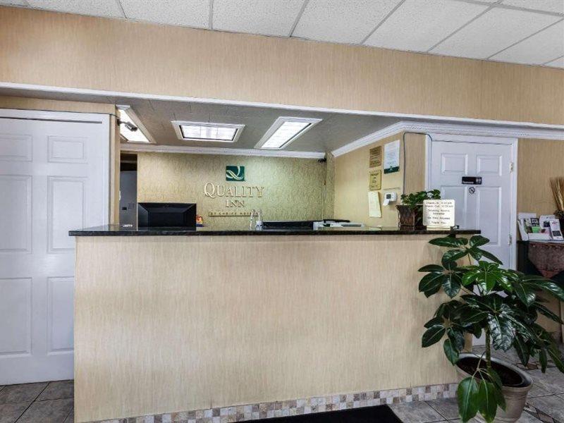 Quality Inn Tullahoma Extérieur photo